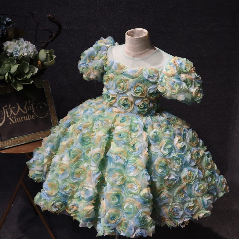 女童公主裙绿色花瓣蓬蓬纱儿童走秀花童婚纱O裙摄影拍照泡泡袖礼