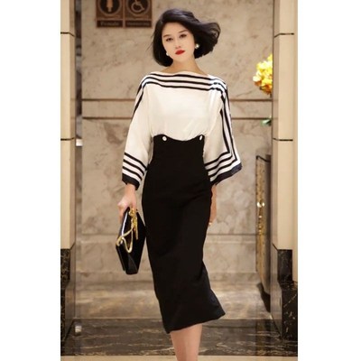 长袖拼接高级感连衣裙女士春夏新款气质收腰O显瘦高端精致中长裙
