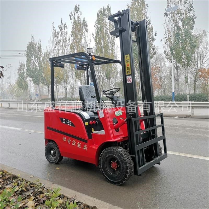 四轮座驾电动叉车 座驾式全电动堆高车 小型电动叉车