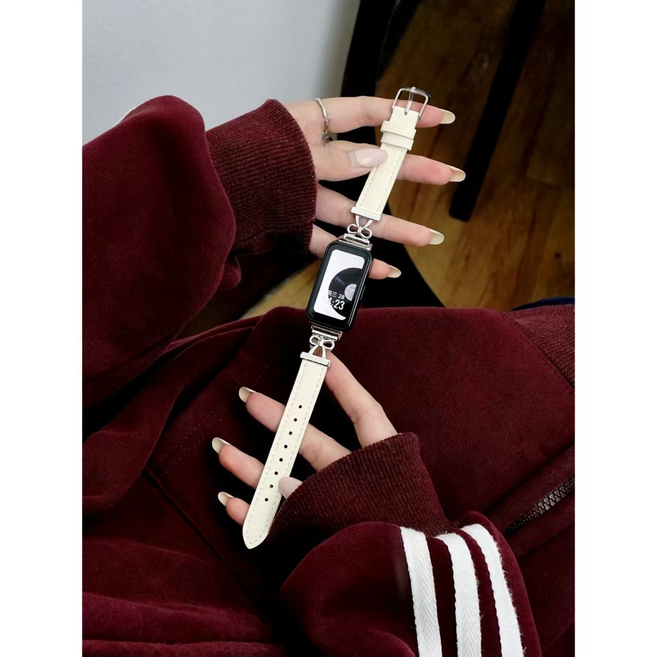 适用华为fit4/3ins金属蝴蝶结荔枝纹拼皮手表带华为手环8/9/10