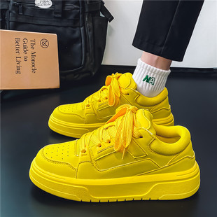 男鞋春秋季潮牌高级感百搭休闲黄色板鞋男生运动厚底增高面包潮鞋