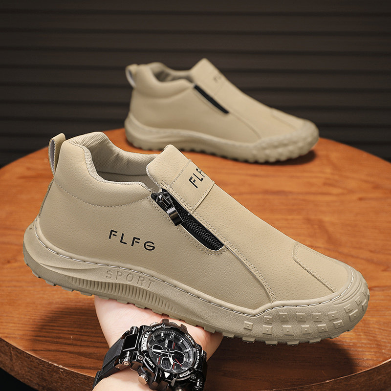 男鞋2025新款秋季休闲运动板鞋男士工地干活防水防滑耐磨劳保鞋子