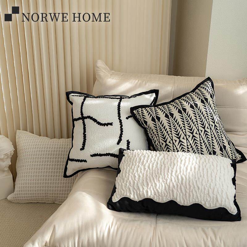 新年新款抱枕现代简约设计感枕套床头靠垫样板间民宿靠枕北欧风