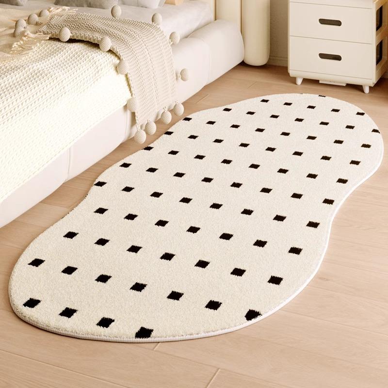 2025新款异形地毯轻奢高级感复古法式房间免洗床边毯卧室床边地垫