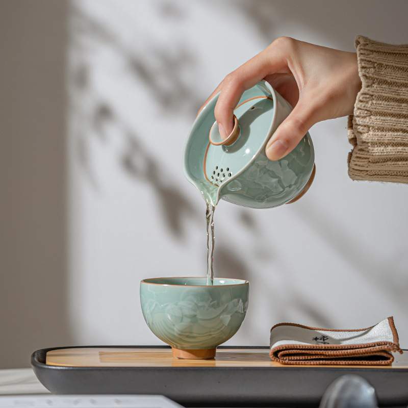 浮雕青瓷快客杯 一壶一杯陶瓷泡茶壶套组户外便携收纳旅行茶具包