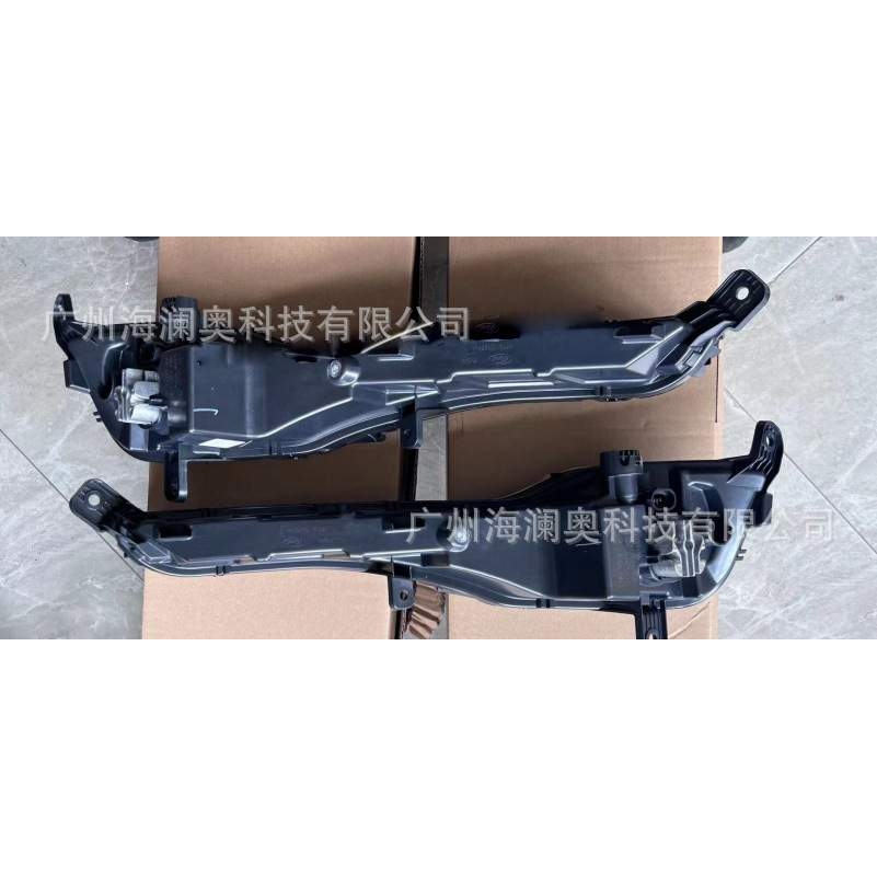 适用于福特金牛座雾灯LED前照灯大灯日行灯2019～221款