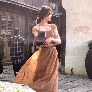 极速从一时刻新中式方领挂脖连衣裙女装I夏季新款设计感一字肩气