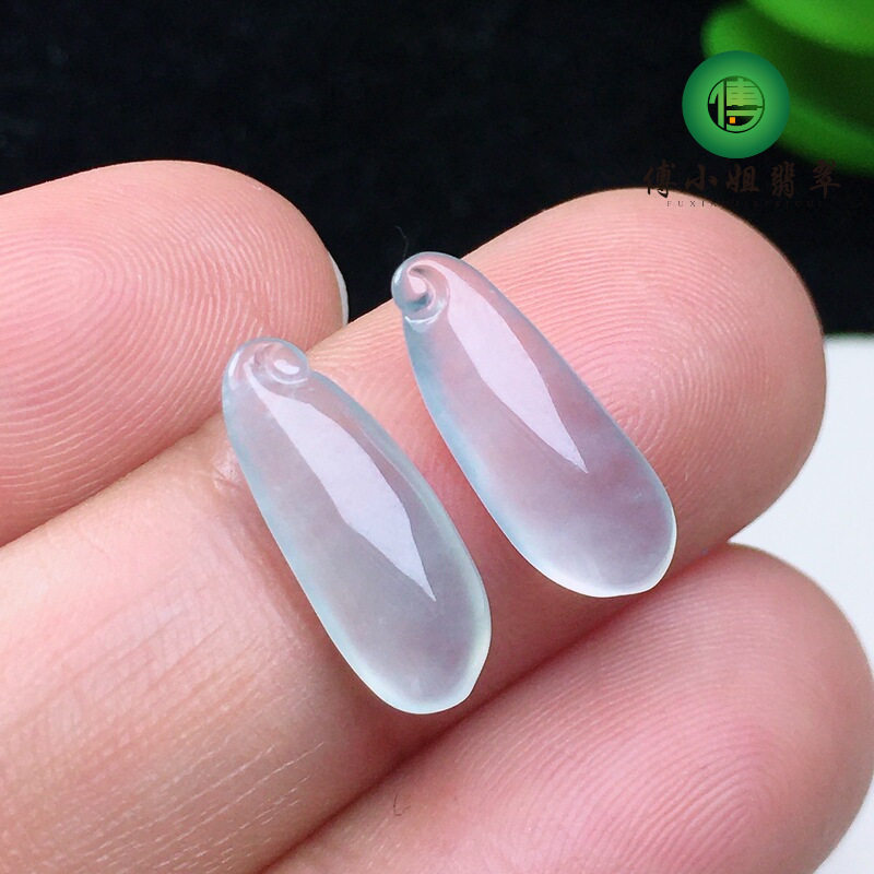 缅甸翡翠A货福瓜冰透水润饱满挂件镶嵌耳坠款