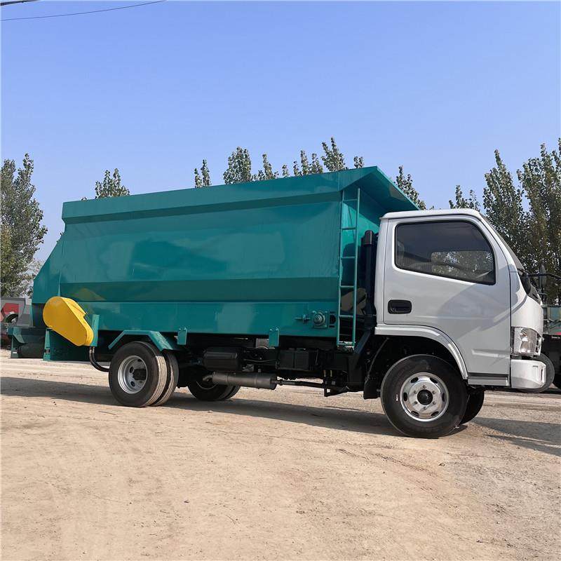 四轮轻卡饲草投料车畜牧设备12立方撒料车牛场羊场驴场自动喂料机,农用物资,园林移栽起吊网,淘宝优惠券,粉丝福利购,淘宝优惠卷