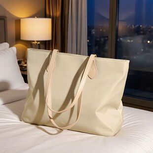 腋下托特包包2026大容量女士手提单肩包通勤尼龙布简约14寸电脑包