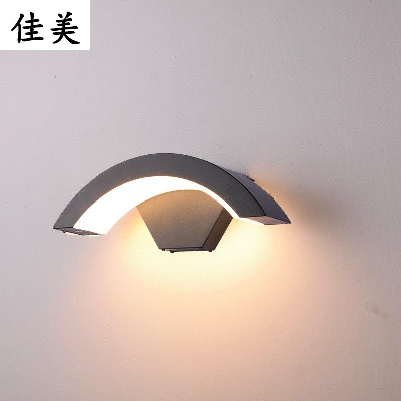 led户外防水人体感应壁灯庭院简约创意室外阳台门口月亮形墙壁灯