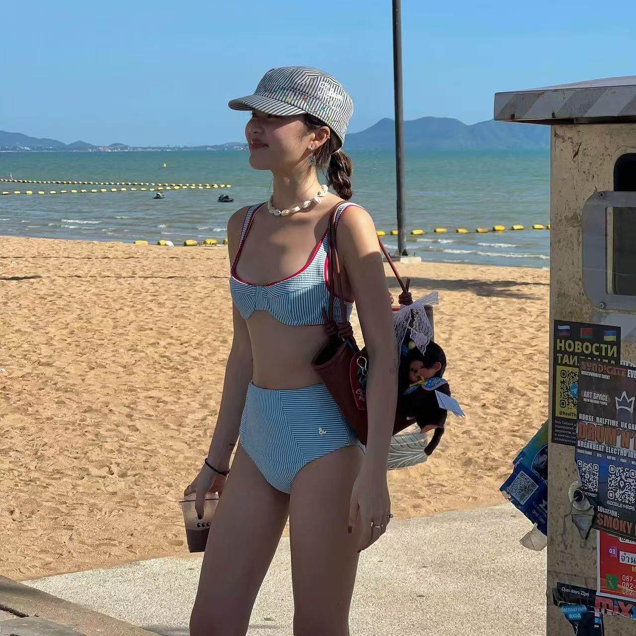 泳衣女新款条纹比基尼钢托小胸聚拢甜美可爱性感分体高腰遮肚温泉