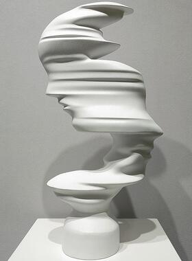 现代简约抽象人物摆件个性创意北欧风格家居装饰品电视柜玄关摆设