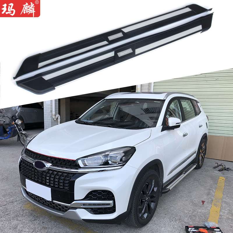 源头工厂 适用瑞虎8Plus改装侧踏板2020款原厂配件两侧上车脚踏板