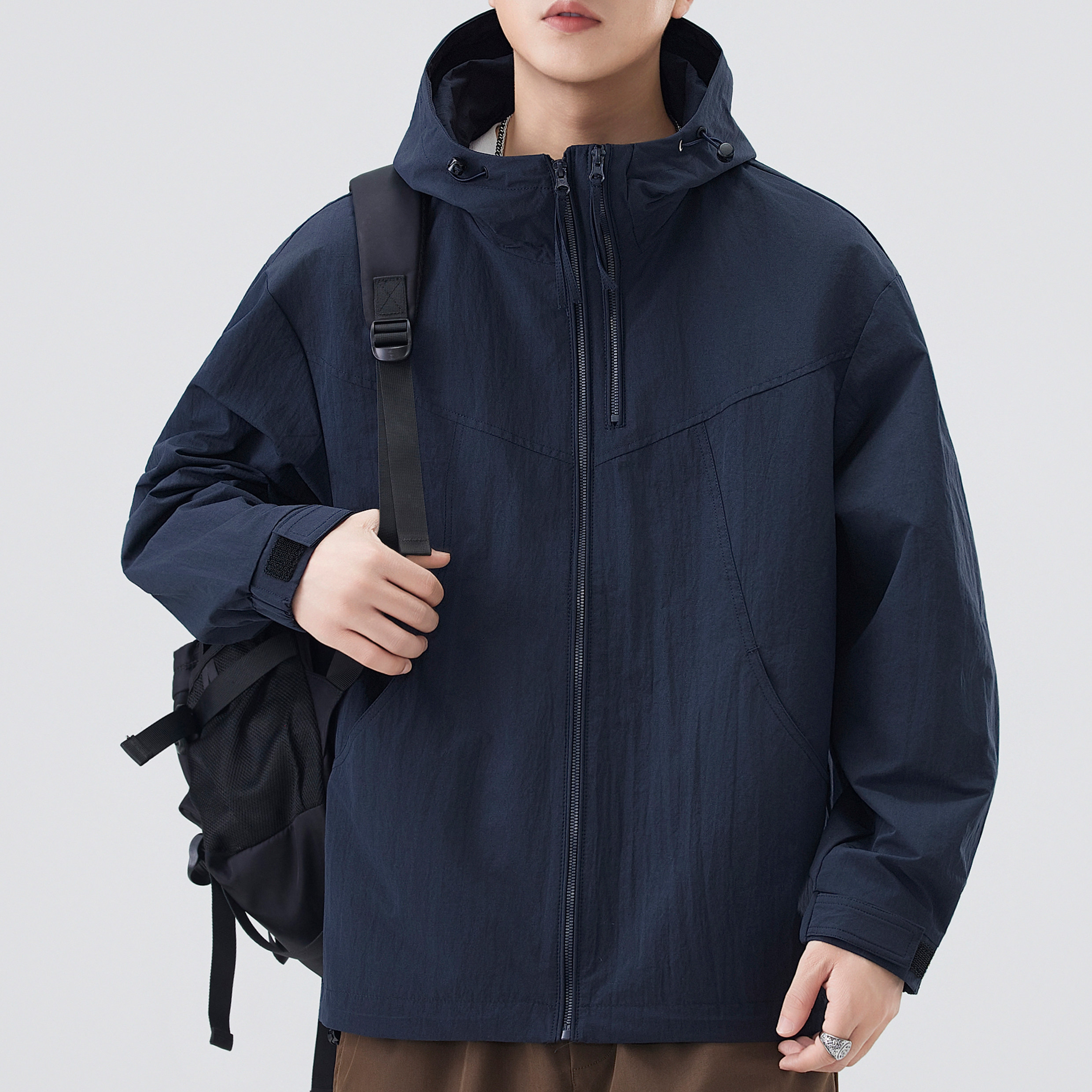 时尚连帽夹克男士机能冲锋衣春秋季潮牌痞帅休闲防风运动外套男款