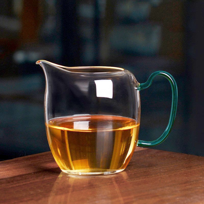 日式玻璃公道杯耐热高档分茶器小号匀杯倒茶杯彩色把手功夫茶具配