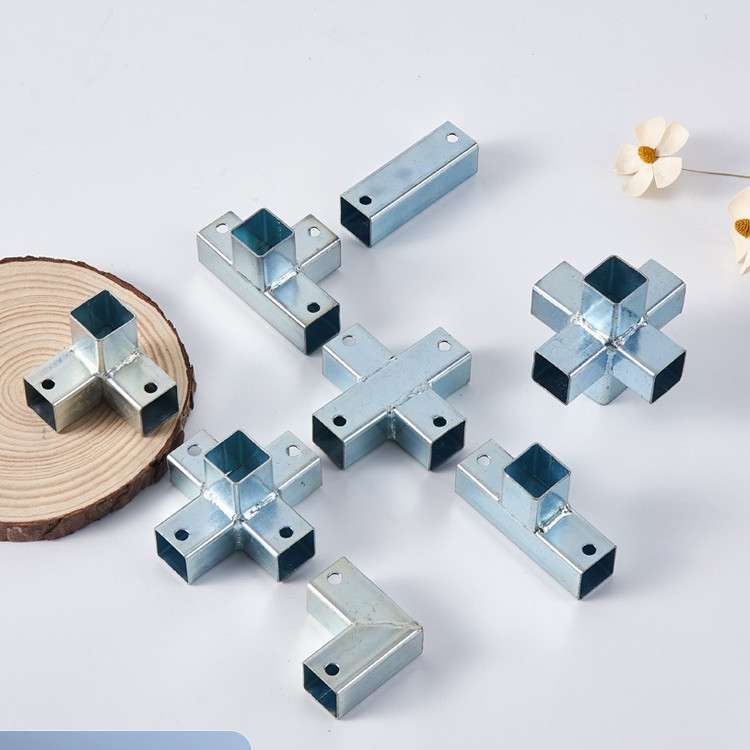 镀锌铁管三通连接件 楼梯方管接头平面免焊接配件转角T形直通两通