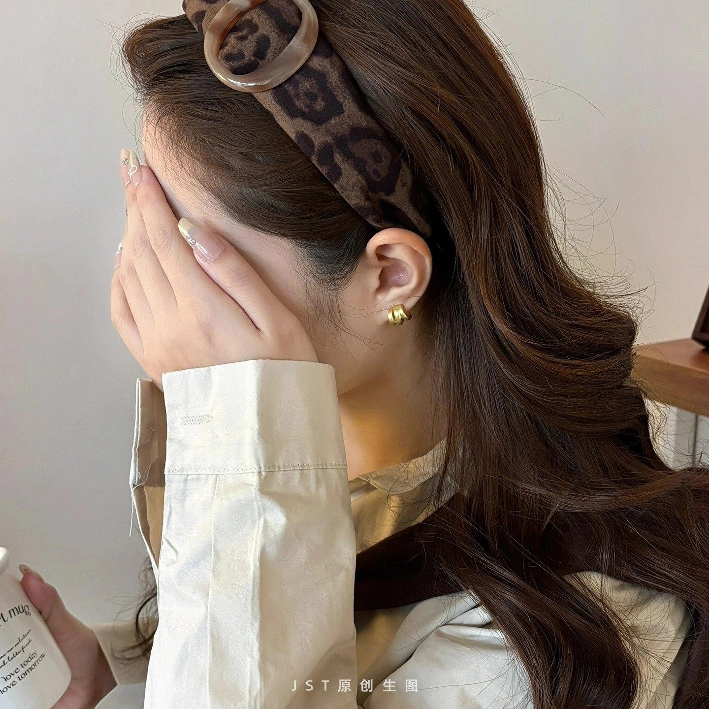 高级感复古豹纹皮质宽边发箍女秋冬季高颅顶头饰洗脸压发头箍发饰