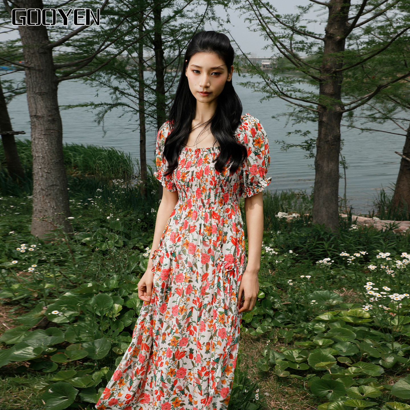 Gooyen/古源专柜正品金合欢花露背连衣裙法式印花收腰连衣裙