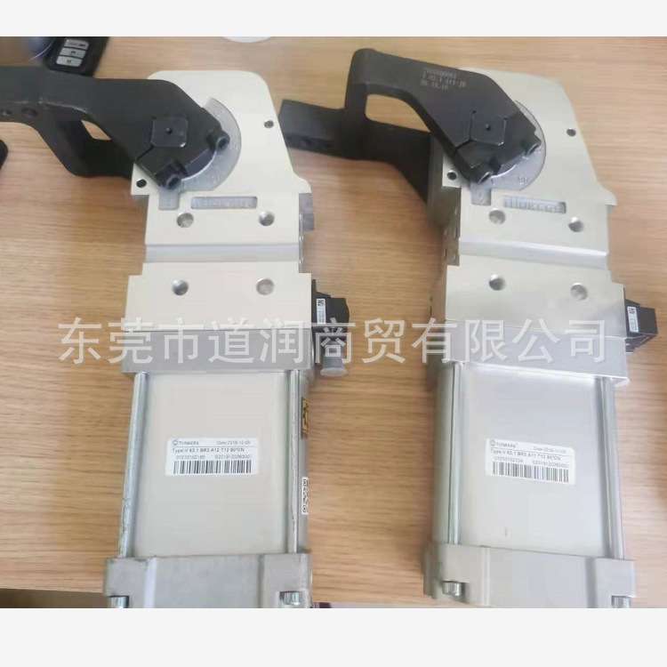 TUNKERS夹紧气缸 V50 BR3 A10 T12 90  V40 BR2 A10 T12 10-135