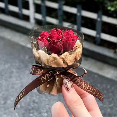 迷你口袋见面小花束玫瑰向日葵