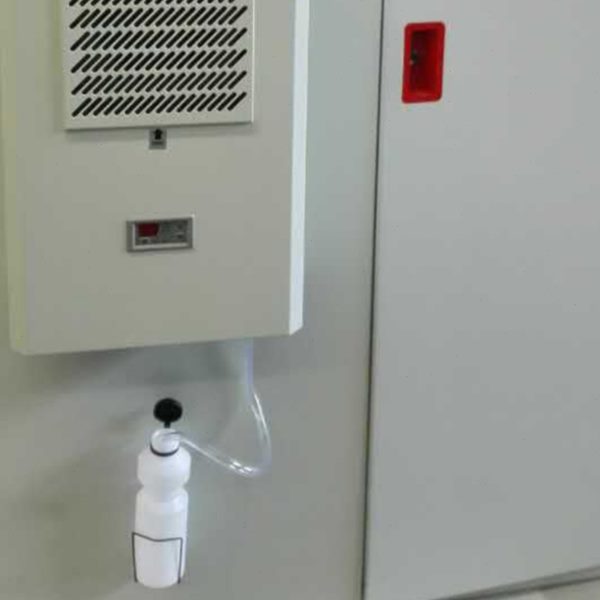 冷凝水集水瓶 机柜空调接水壶 电柜空调冷凝水瓶 收集空调水