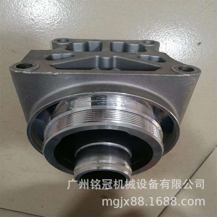 PC400-7 PC450-7 PC650-8 6D125 6D140发动机机油格座子