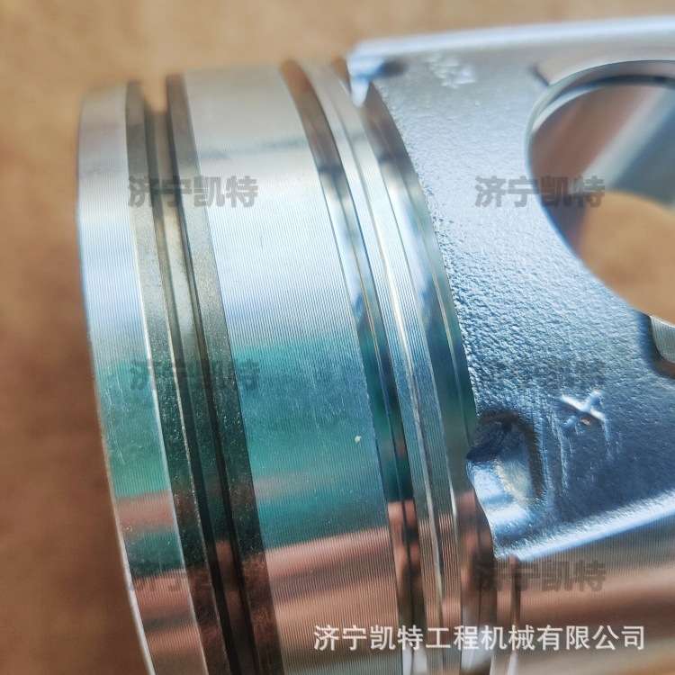 SAA6D114E-3 汽缸发动机活塞6745-31-2111 挖掘机配件大全
