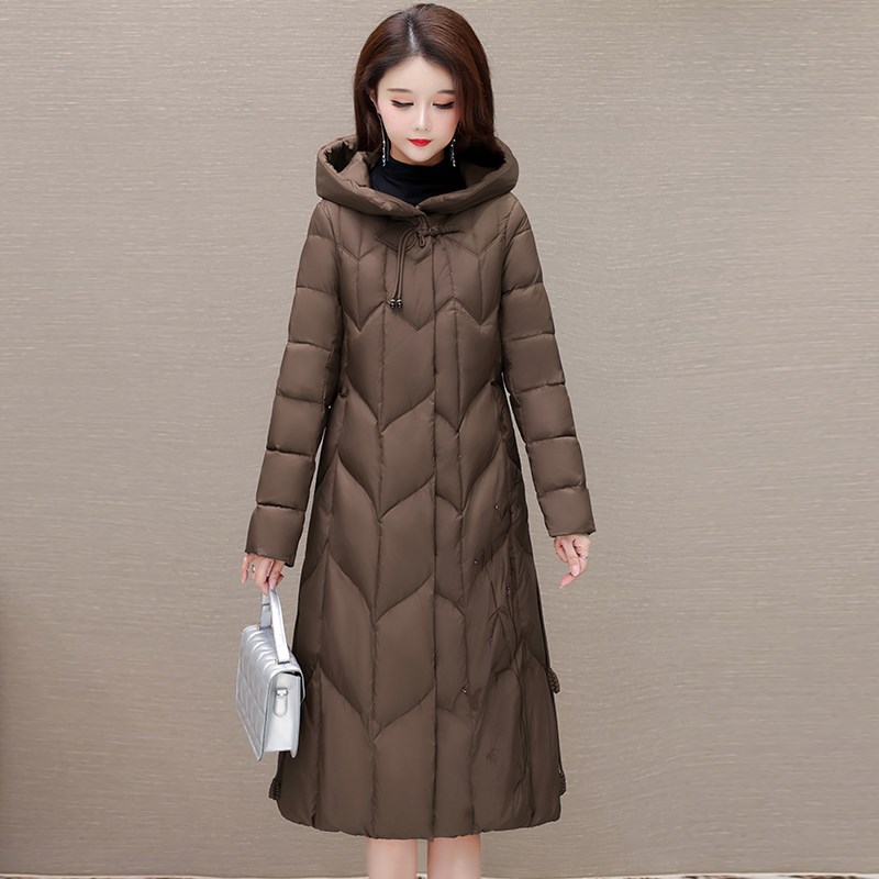 高端显瘦气质连帽加厚羽绒服女202D5冬季新款妈妈中长款白鸭绒外