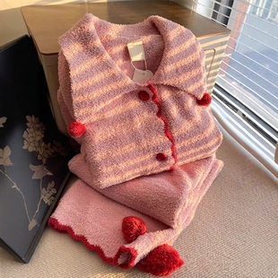 韩版少女设计感半边绒睡衣女冬加厚加绒网红字母印花家居服可出门