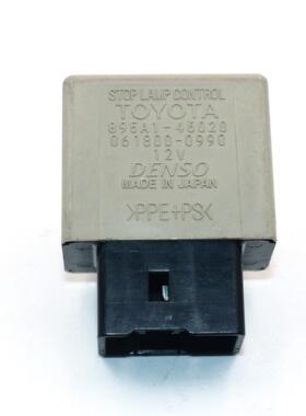 适用于RAV4大霸王汽车刹车灯控制继电器895A1-46020 895A146020