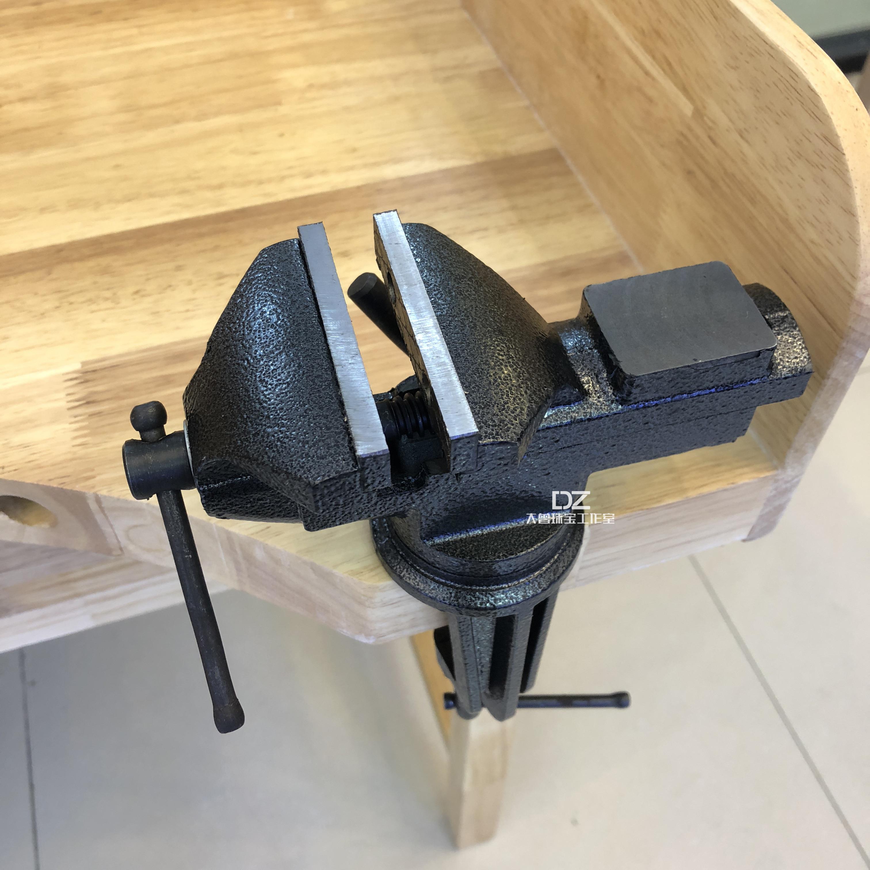 小桌钳多功能万向夹具台钳迷你工作台家用精密平口钳台虎夹钳