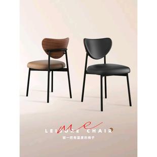 意式 极简实木餐椅家用轻奢高级感靠背书房椅化妆椅北欧设计感椅子