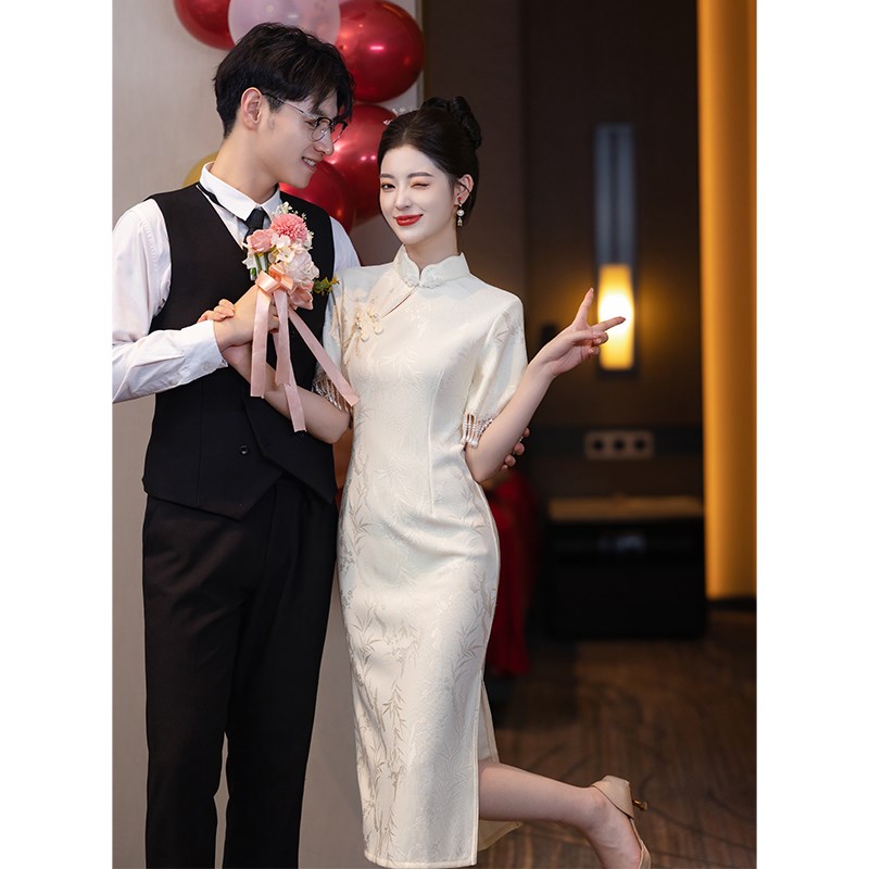 订婚领证登记小礼服新中式白色旗袍长款连衣裙日常可X穿流苏女秋