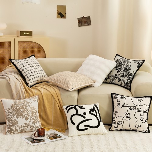 法式轻奢小香风抱枕靠垫腰枕客厅软装毛绒绣花靠枕靠垫套不含芯