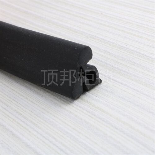 新品GGD门用配件  GGD密封z胶条 山型黑色密封条 三元乙柄防撞缓