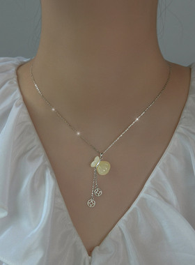 和田玉项链铜钱纯银女2024年新款玉石吊坠轻奢小众锁骨链夏