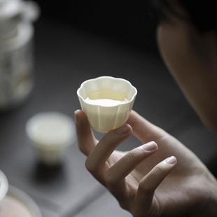 度窑花口小茶杯陶瓷白瓷薄胎主人品茗杯功夫茶具客杯喝茶杯雅器 季