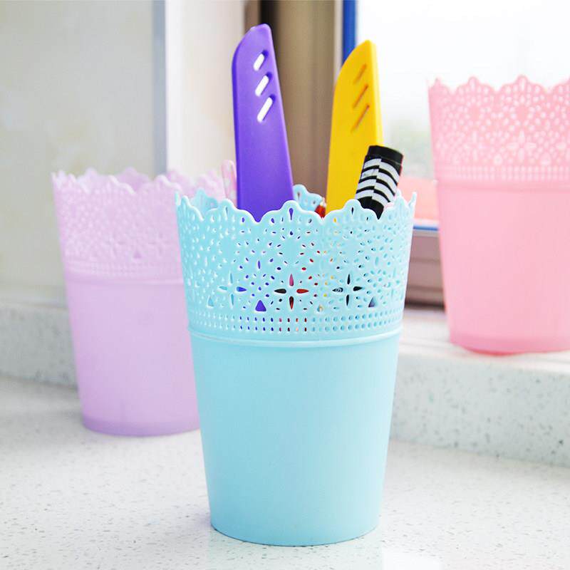 加厚镂空花边收纳筒办公文具小桶迷你垃圾桶储物桶塑料桌面收纳桶