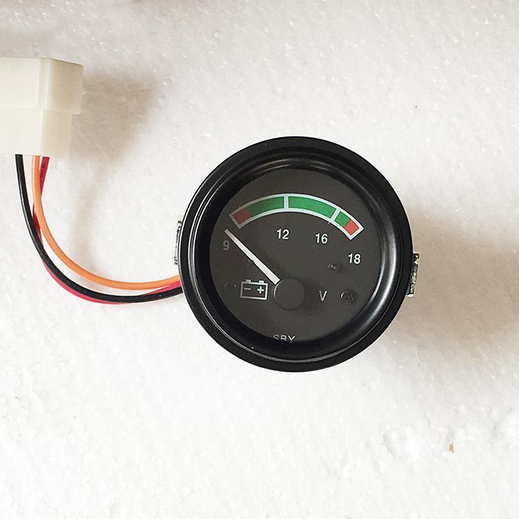 指针式电压表 9-18v 12v车用孔径55mm圆形表测量电瓶电压多少付