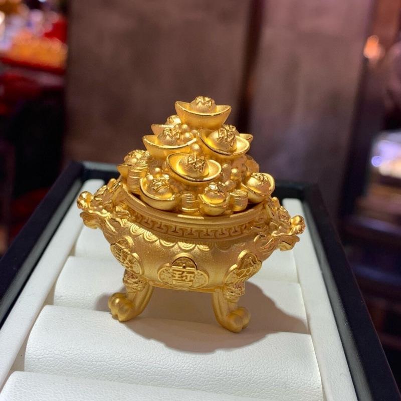 轻奢高级感金色聚宝盆八方来财摆件时尚气质百搭精致办公室摆饰