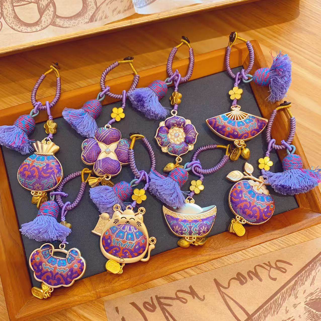 【成品】紫八达运非遗真丝宋锦钱袋挂件包挂车挂招财猫吊坠钥匙扣,饰品/流行首饰/时尚饰品新,摆件,淘宝优惠券,粉丝福利购,淘宝优惠卷