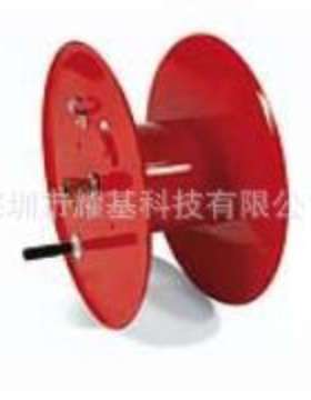 Hand operated hose reel