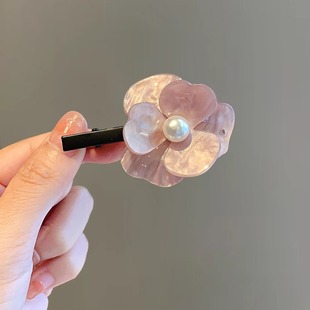 温柔气质珍珠花朵发夹女新款高级感发卡侧边刘海夹气质时尚鸭嘴夹