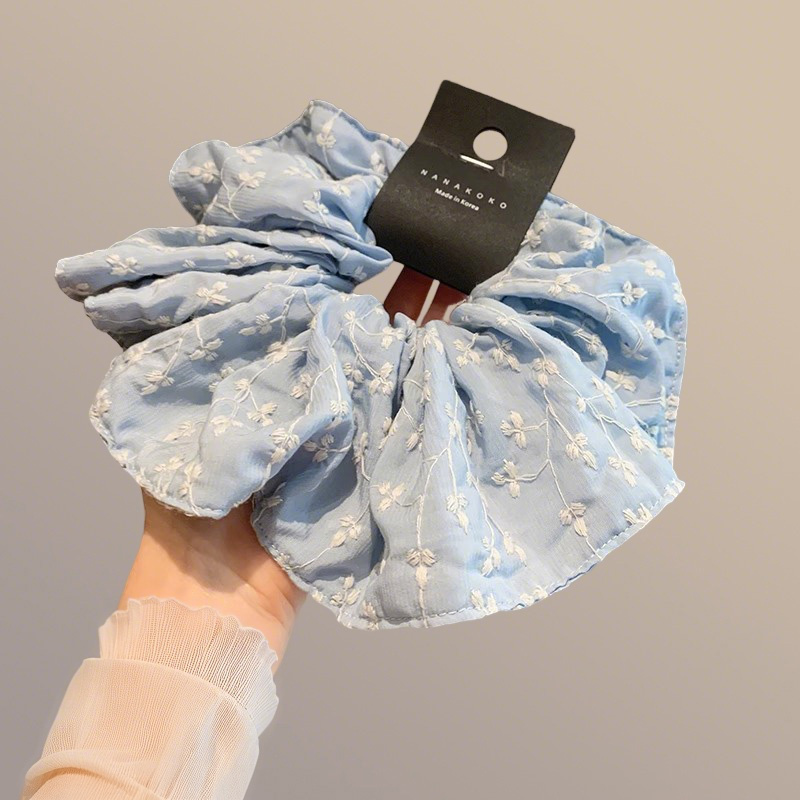 韩国早春新款创意设计感天空蓝刺绣花朵肥肠圈甜美低马尾皮筋发圈