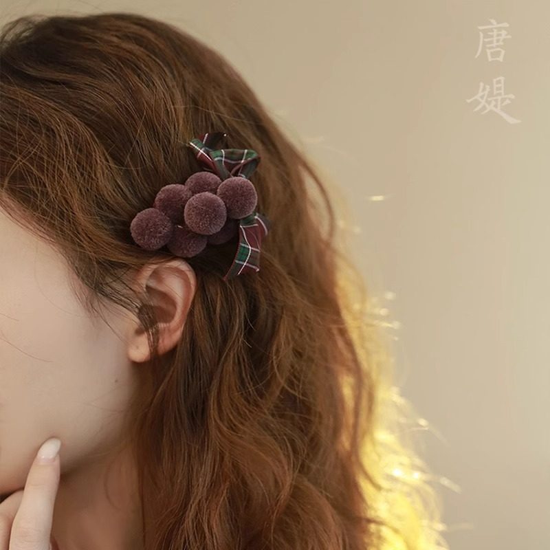 毛茸茸小葡萄蝴蝶结发夹边夹侧边2024新款高端秋冬刘海夹头饰