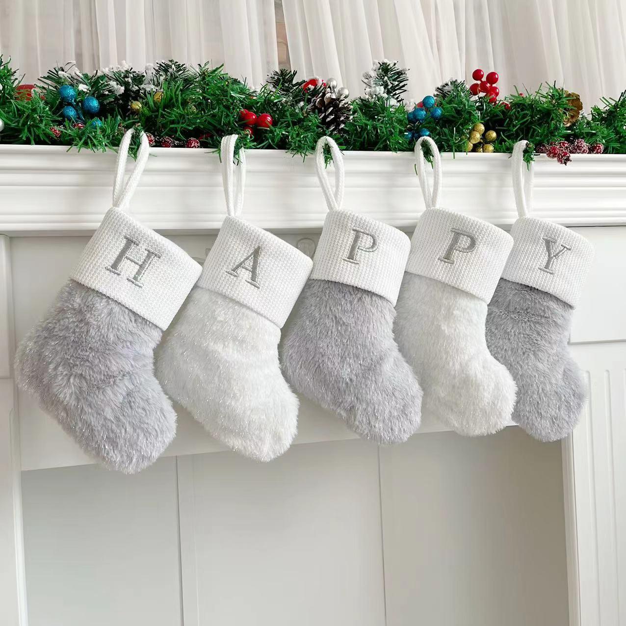 白色针织26字母圣诞袜圣诞树挂件