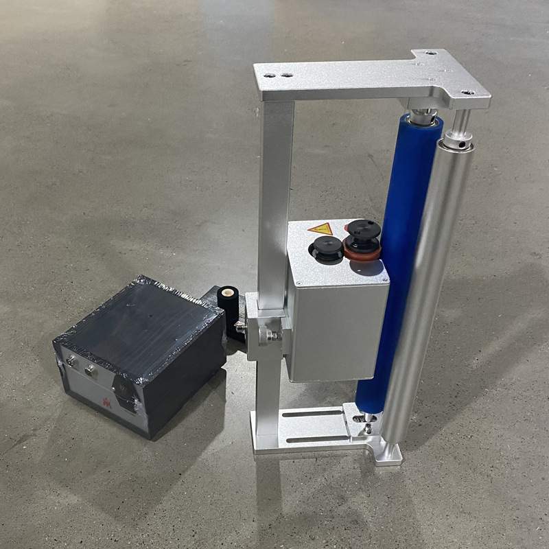 鼎盛牌DS-1108摩擦式自动跟踪墨轮打码机 配枕式包装机