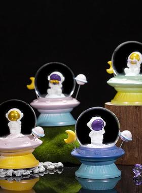 创意宇航员45号水晶球太空人桌面装饰小摆件男孩女孩节日礼物礼品