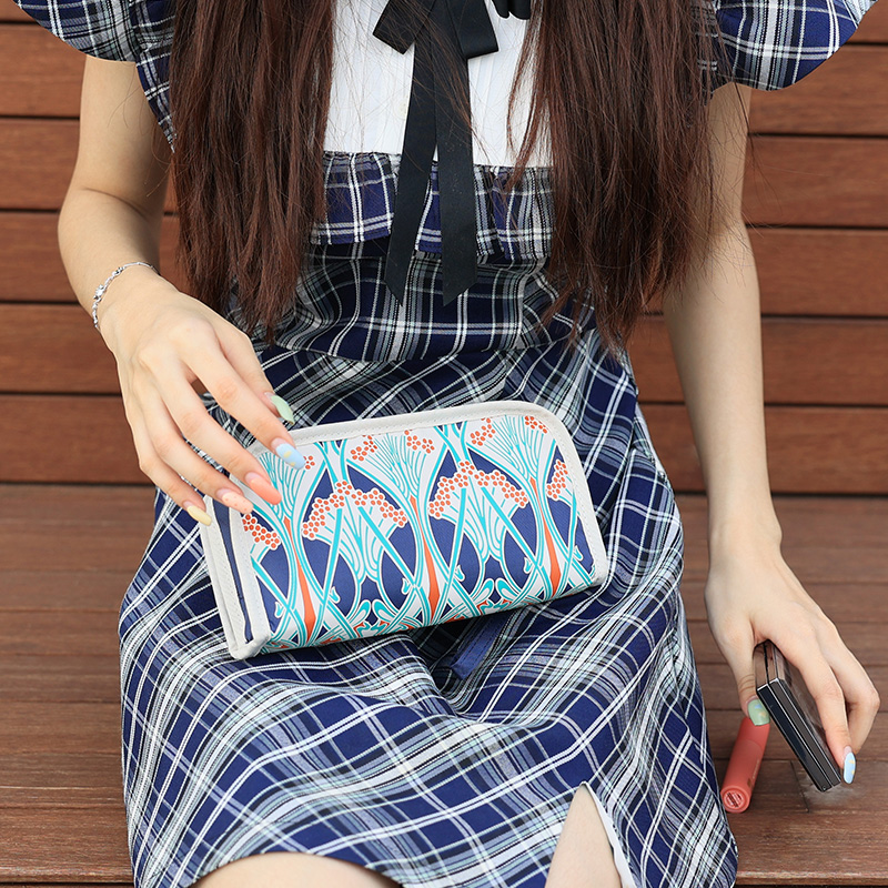 Signature便携化妆品收纳包